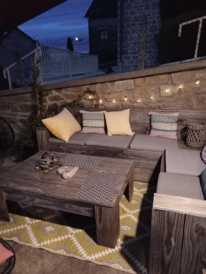 Le 28 Bed & Breakfast Uzerche Dış mekan fotoğraf