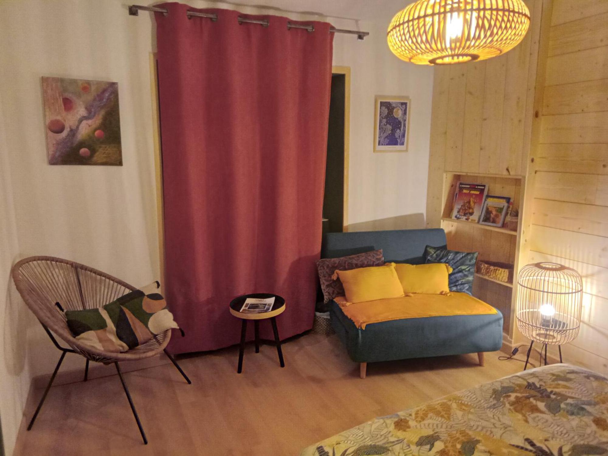 Le 28 Bed & Breakfast Uzerche Dış mekan fotoğraf